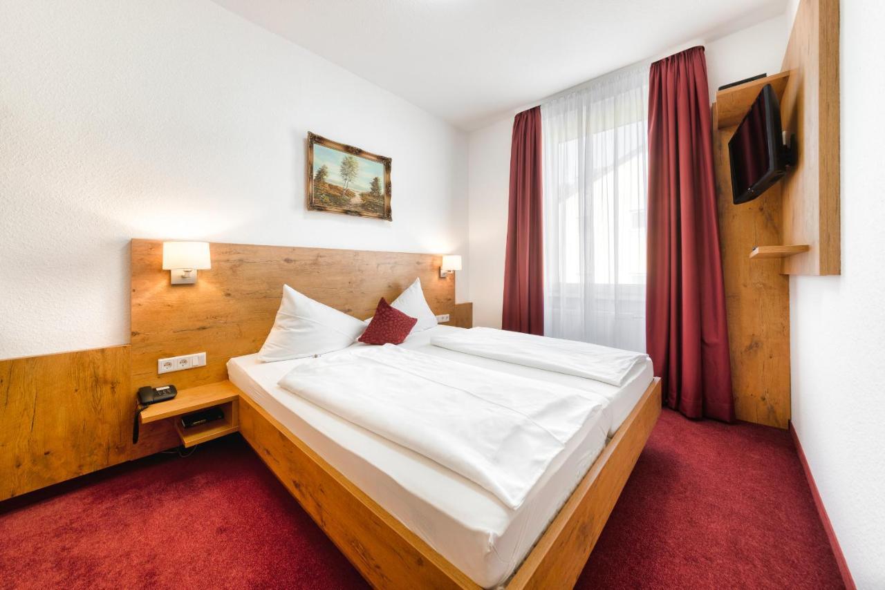Hotel Krone Rielasingen-Worblingen Exteriör bild