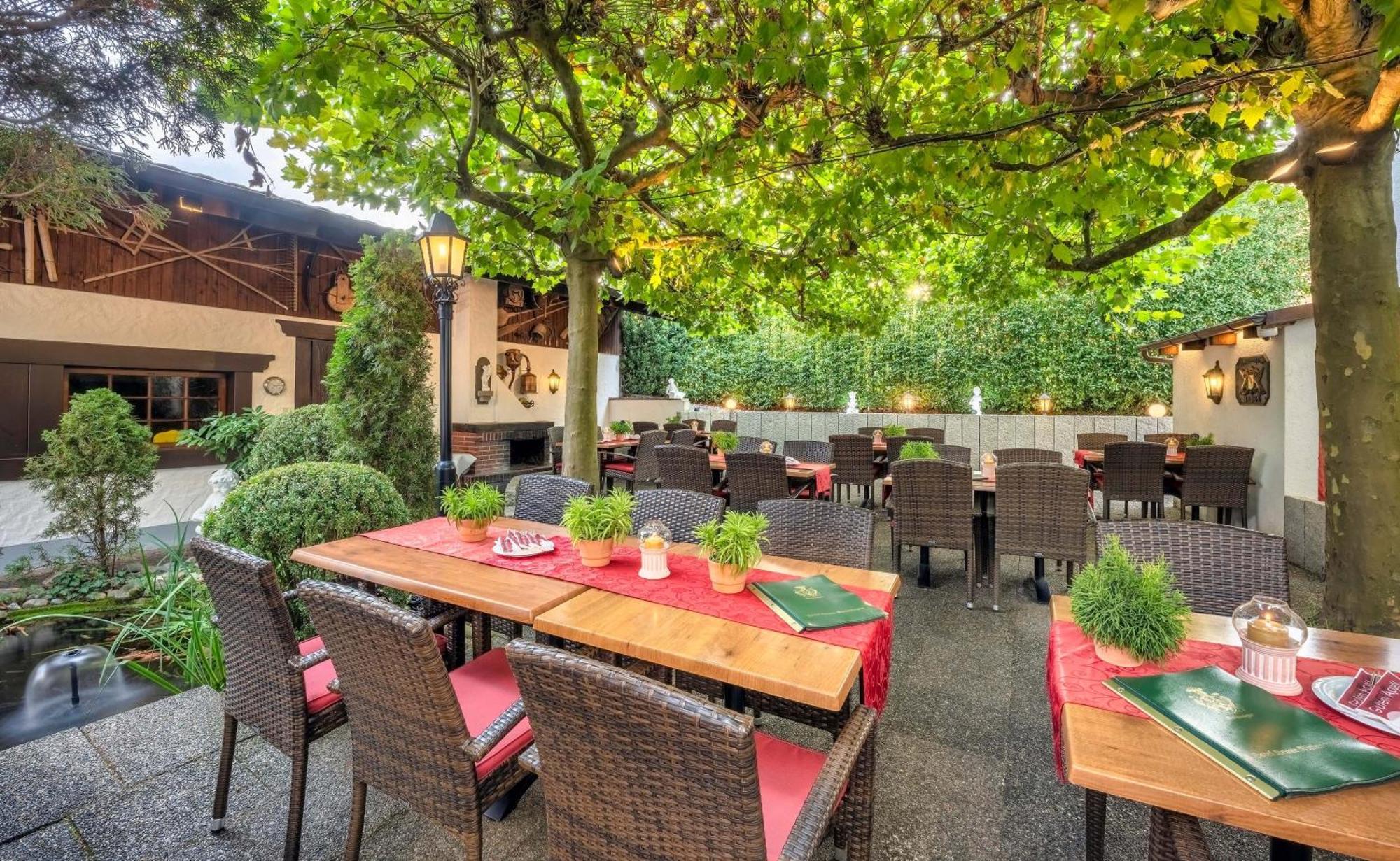 Hotel Krone Rielasingen-Worblingen Exteriör bild