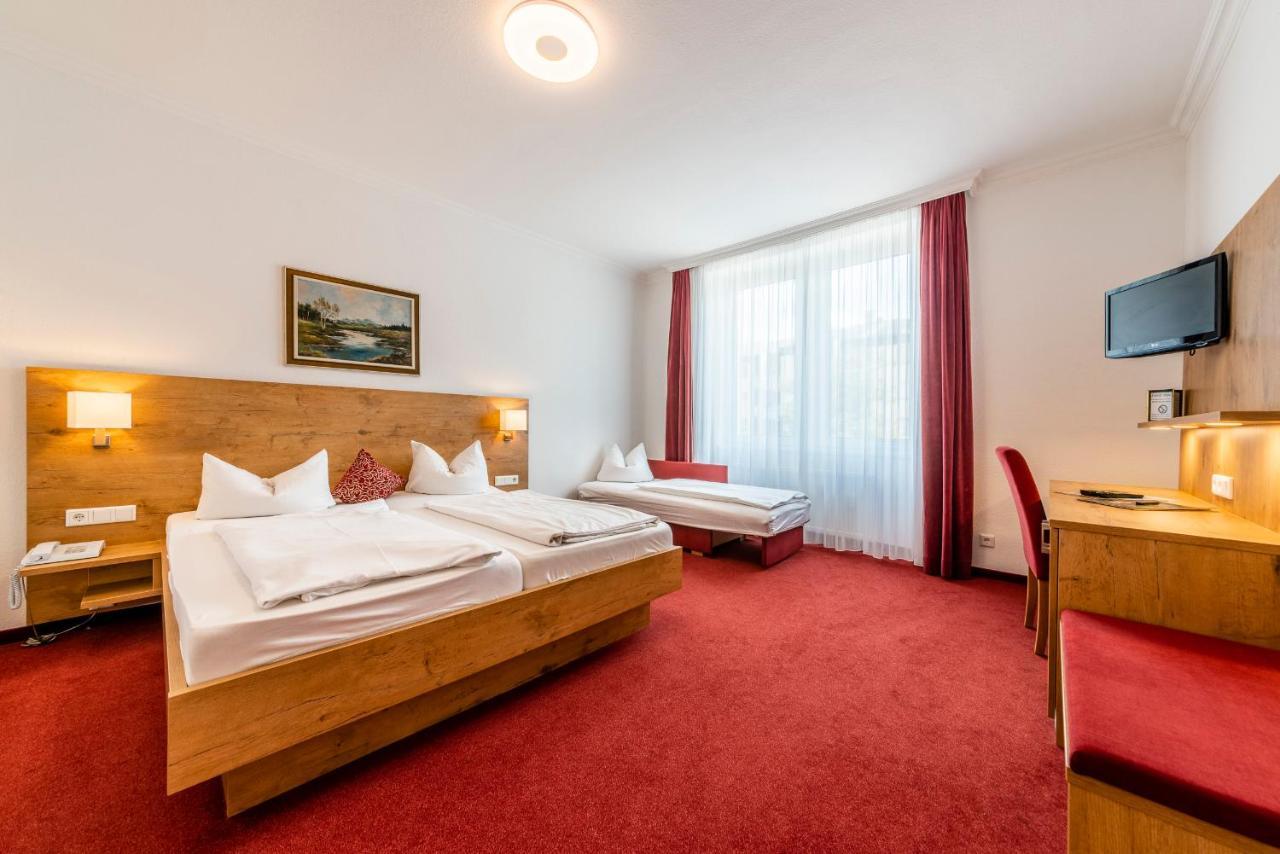 Hotel Krone Rielasingen-Worblingen Exteriör bild