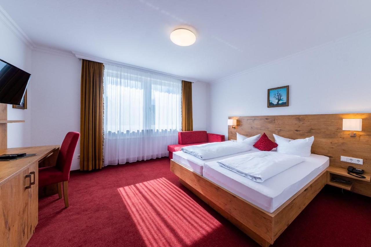 Hotel Krone Rielasingen-Worblingen Exteriör bild