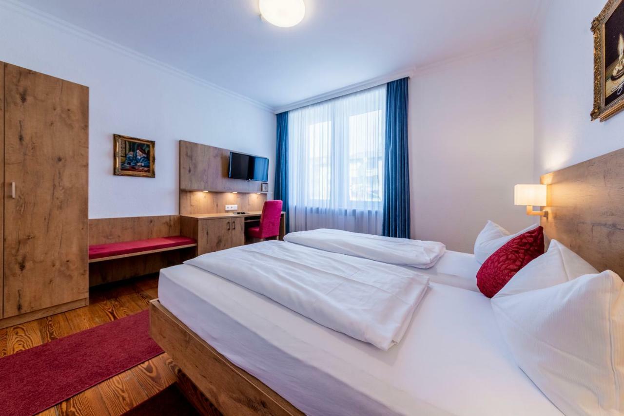 Hotel Krone Rielasingen-Worblingen Exteriör bild
